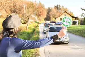 Kako izgleda sklep o začasnem odvzemu vozniškega dovoljenja-